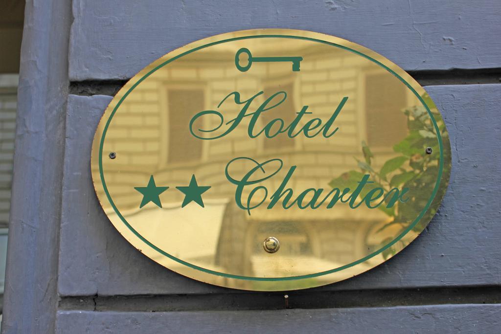 Charter 2* Rom